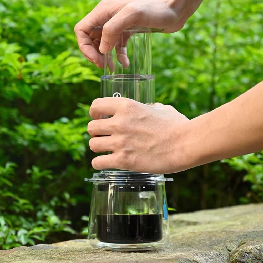 إبريق قهوة محمول على الطراز ال - مراجعة French Press Coffee Maker وسعره