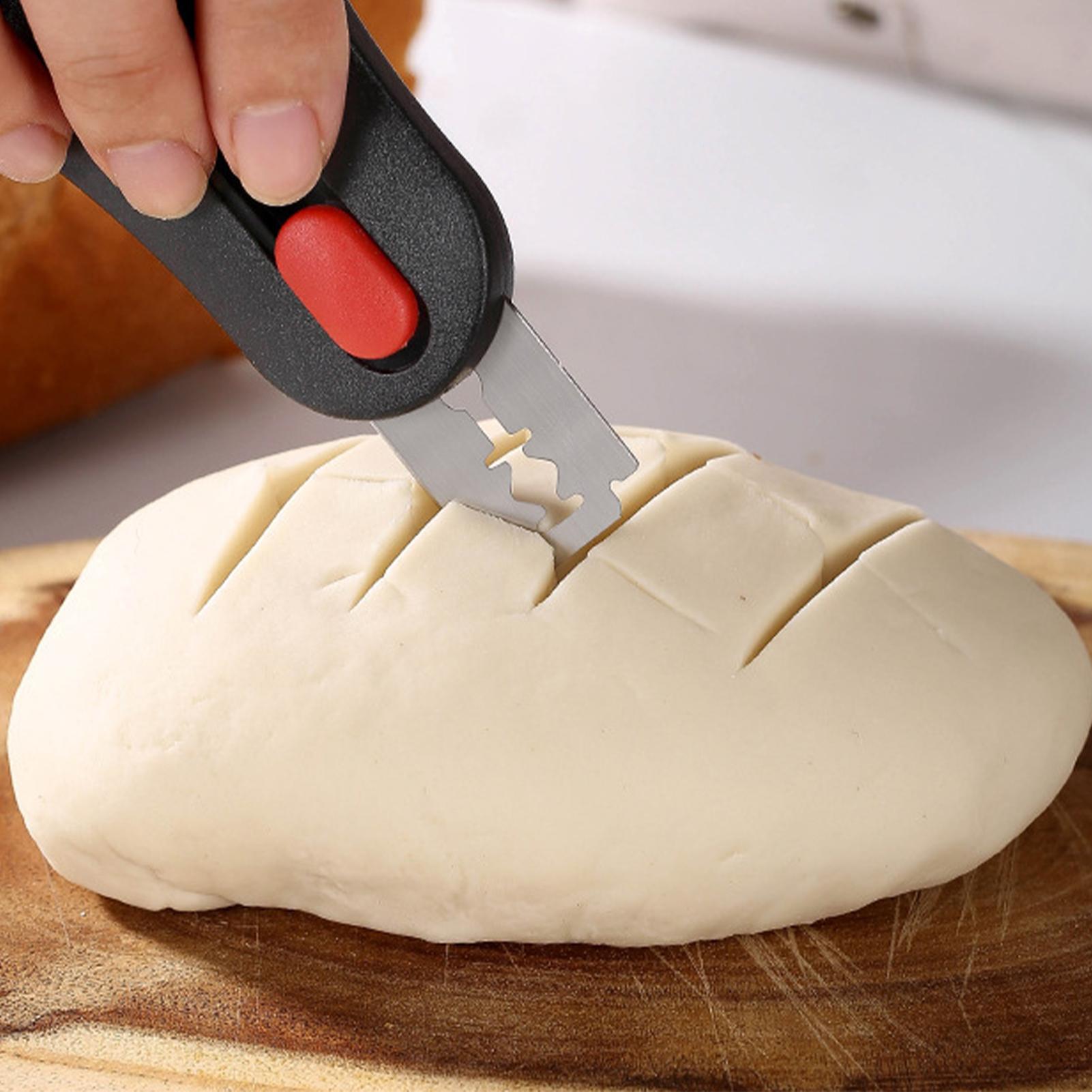 أداة تقطيع العجين والخبز مع 5  - مراجعة Kitchen Gadgets Men وسعره